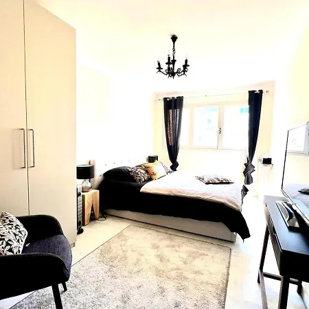 T2 Le Sunscene-parking-clim-terrasses-centre- Capitalchic Services