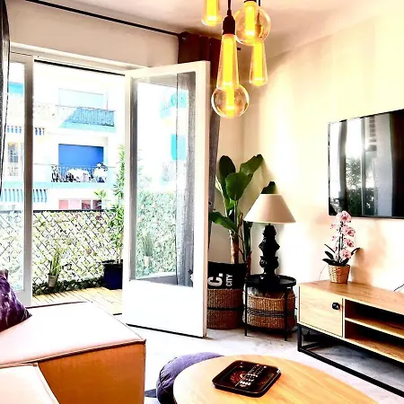 Apartment T2 Le Sunscene-parking-clim-terrasses-centre- Capitalchic Services